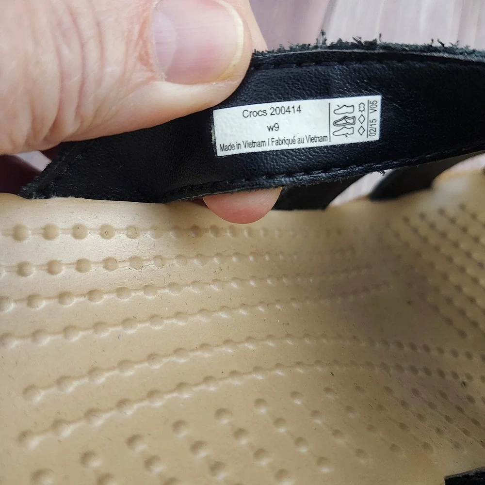 Crocs A-Leigh Leather Slide Wedge Black Tan Cork Sandals Womens 9 Beach Comfort